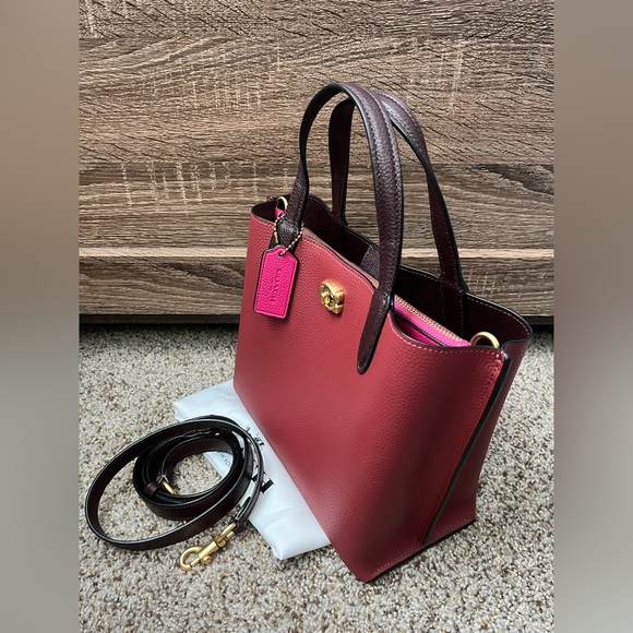 ❌SOLD❌Coach WillowTote 24 in colorblock - Picture 4 of 11